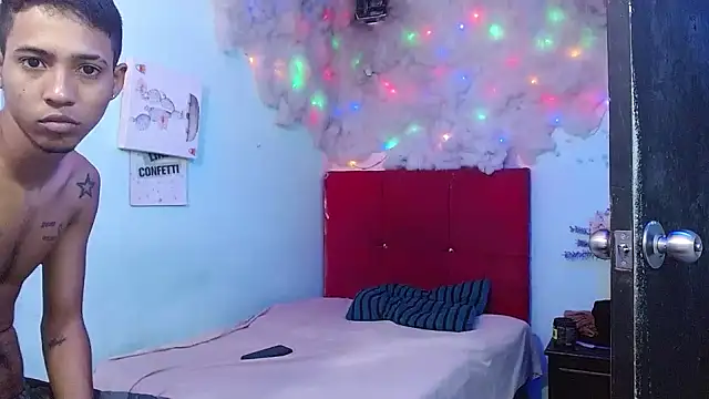 Destroying_girl Webcamshow