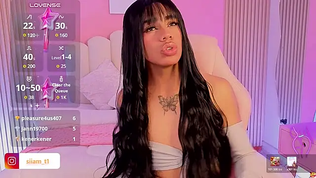 Show modela BabySiiam na web-kameri