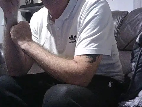 handyandyhandy: απευθείας συνομιλία ΧΧΧ