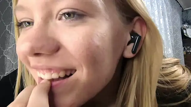 Chat +18 de ElinDammrich ao vivo