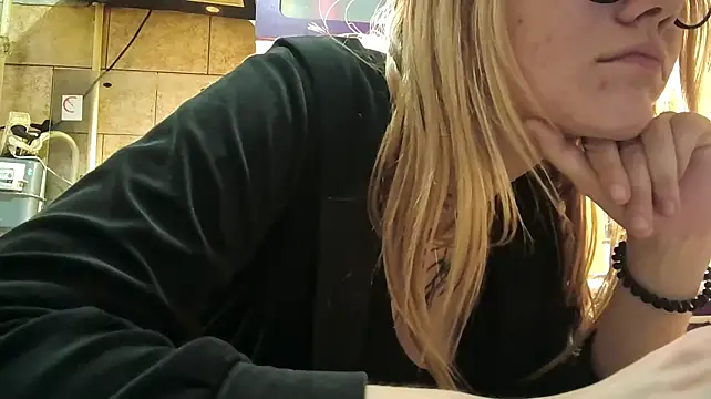 ElinDammrich's Webcam Show