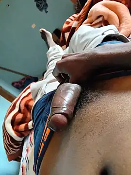 Pokazy przed kamerką – big_indiandick46