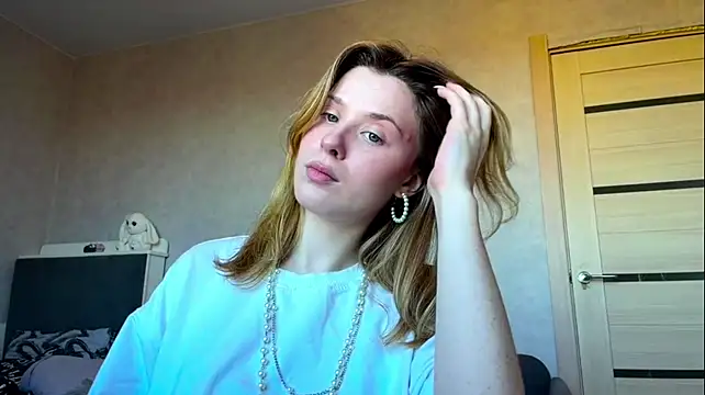 TawnyaMaga's Live XXX Chat