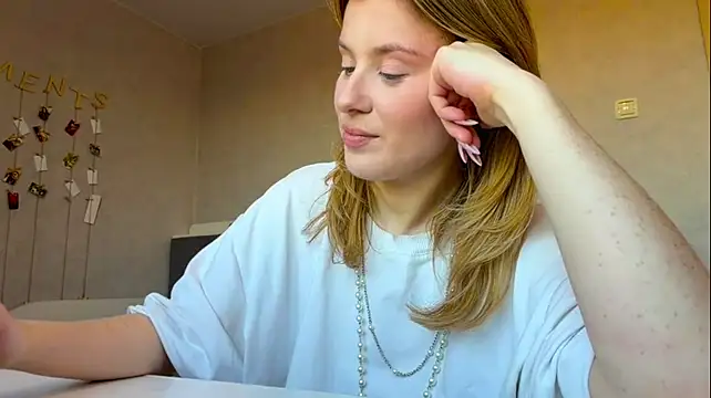 TawnyaMaga Chat XXX live