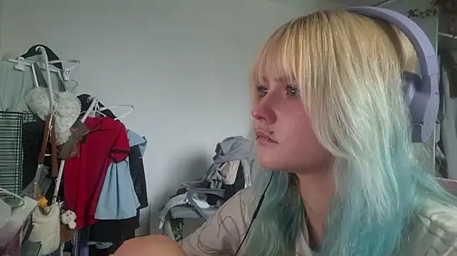 Pertunjukan Kamera Web TwilaOhlmann