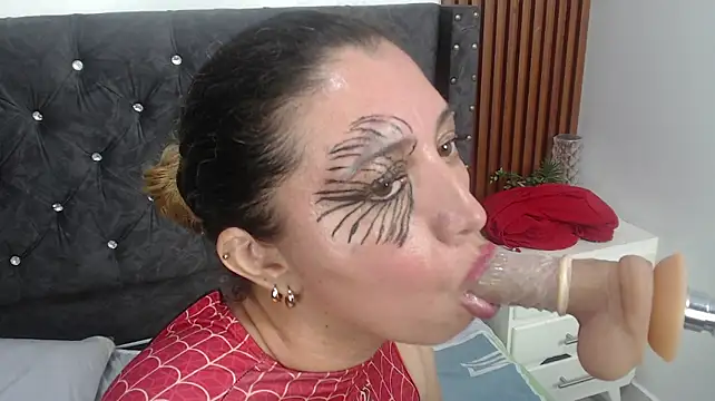 angela_mature23 Show in webcam