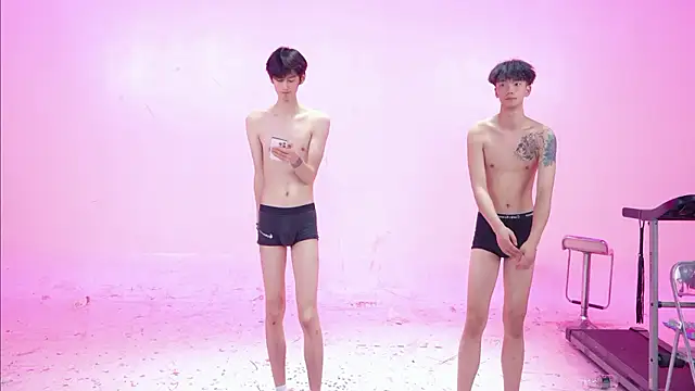 Alive-888's Webcam Show