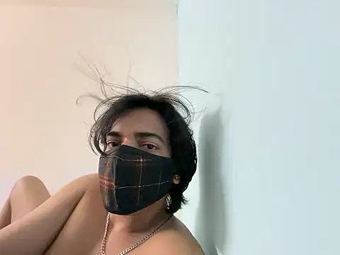 Show modela Yxsh07 na web-kameri