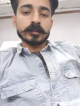 samzz 在線直播表演