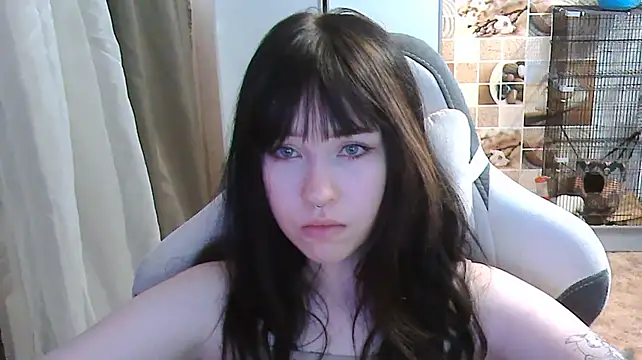 BodyEva's Live XXX Chat