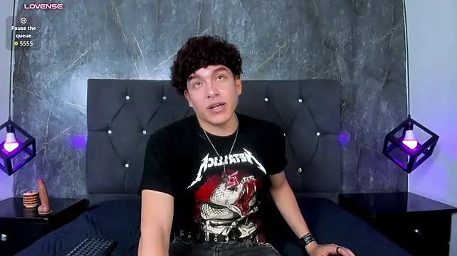 Thomas_Fire's Webcam Show