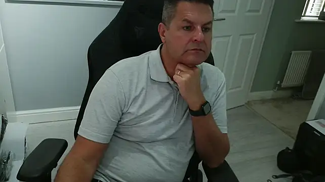 Richard_UK56 webcam show