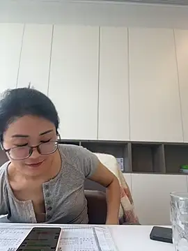 Yangguang-a 网络视讯表演