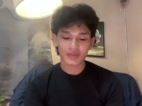 Imjustasluttyintownx 网络视讯表演