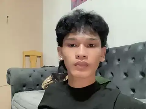 Imjustasluttyintownx 在線直播表演