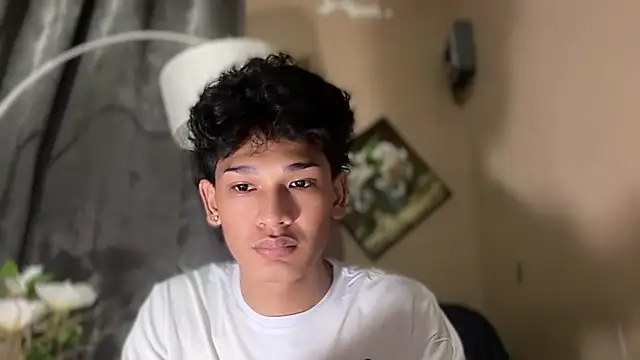 Imjustasluttyintownx Pertunjukan Webcam