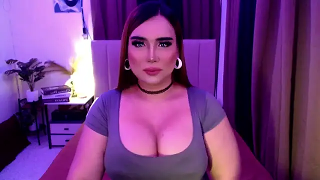 Webkamerová show xxbigCOCKmollyxx