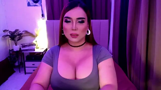 xxbigCOCKmollyxx Show Webcam