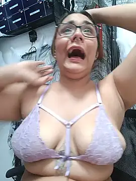 Živý XXX chat Alannabrownx