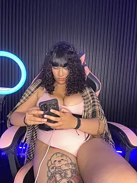 Helledy-fire Adlı Modelin Web Kamerası Şovu