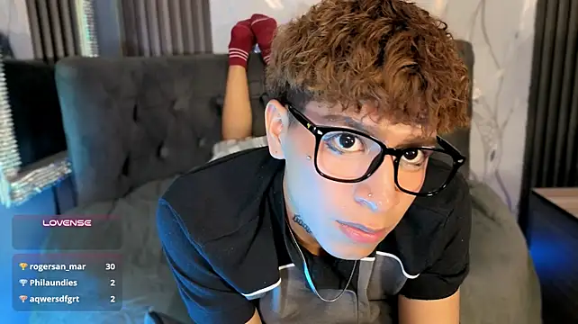 Webkamerová show shikimori_