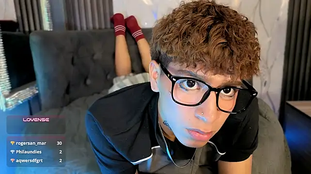 Webkamerová show shikimori_