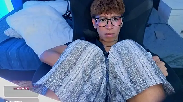 Webkamerová show shikimori_