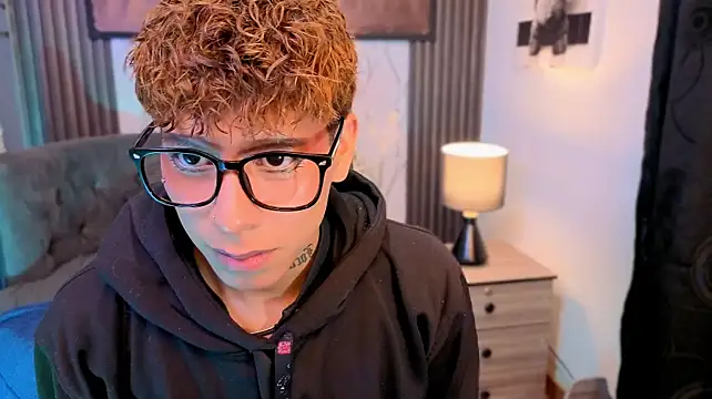 Webkamerová show shikimori_