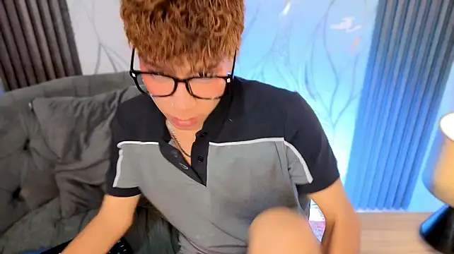 Webkamerová show shikimori_