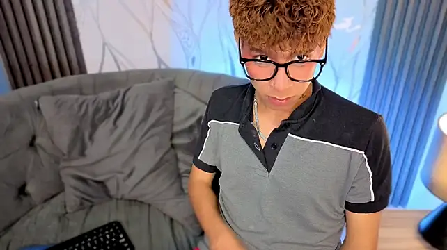 shikimori_ webcam show