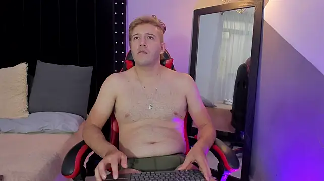 Loogert11 Webcam Show