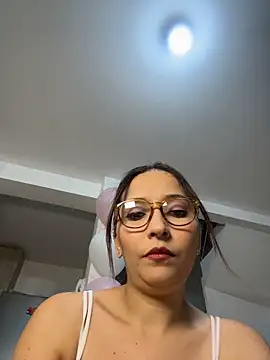 Show Webcam de aishaaaaa