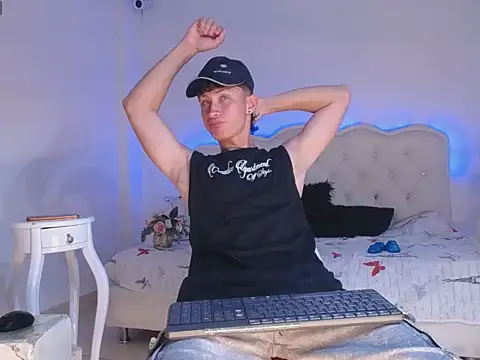 عرض كام Maverick27_