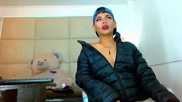 Show modela KaelenStorm na web-kameri