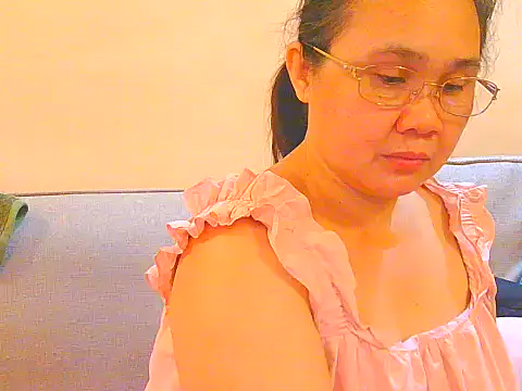 Yummykiel Pertunjukan Webcam