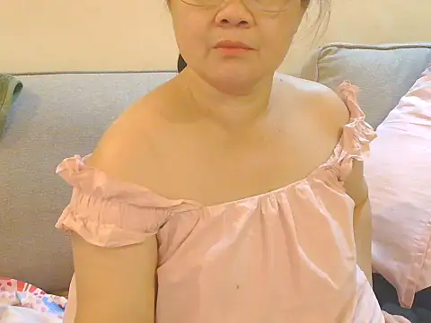 Yummykiel Pertunjukan Webcam