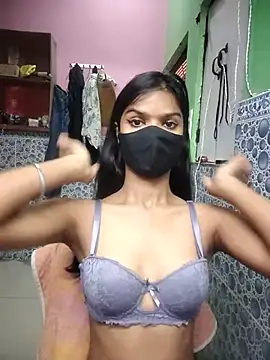 Love-Birdss- Show in webcam