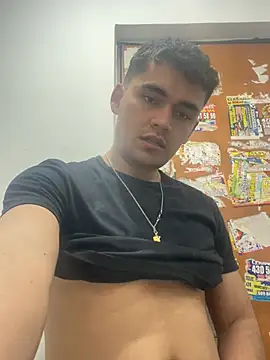 chesterfield_09's Webcam Show