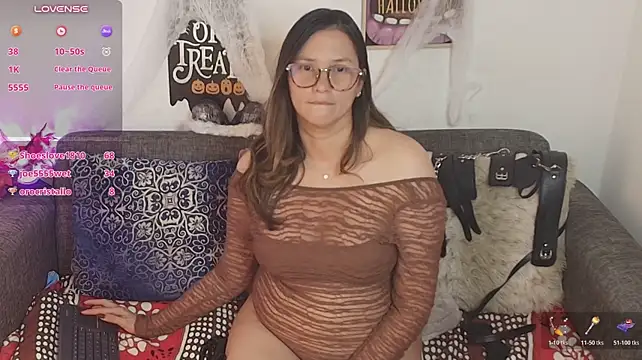 Olivia-browmn Webbikameraesitys