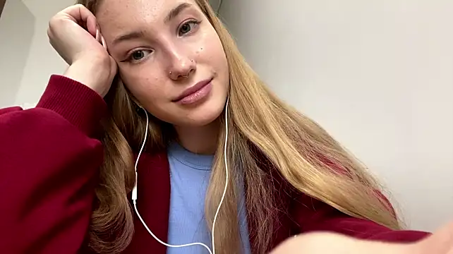 LaureneBoutet's Live XXX Chat