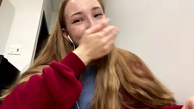 צ'אט XXX בשידור חי של LaureneBoutet