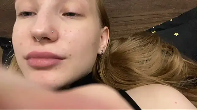 LaureneBoutet Live XXX-chat