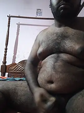 הופעת וובקאם של SlaveChubbyBigBoobs