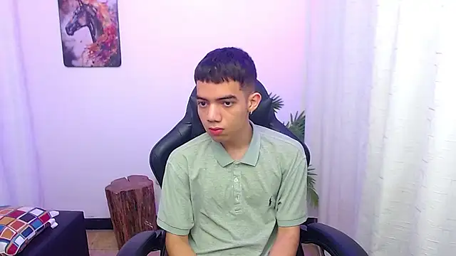 leandrocum18 Webcam-Show