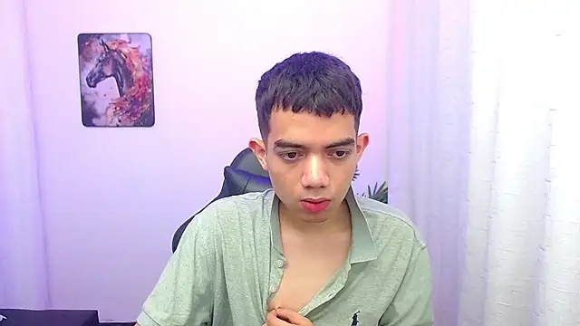 leandrocum18 webkamerás műsora