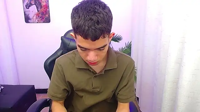 leandrocum18 Шоу с уебкамера