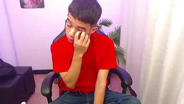 leandrocum18n Webbikameraesitys