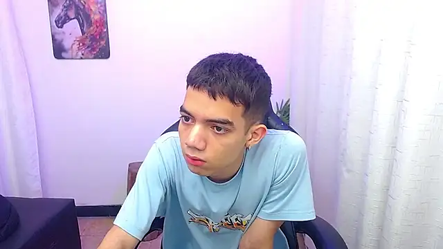 leandrocum18 Webcam Show