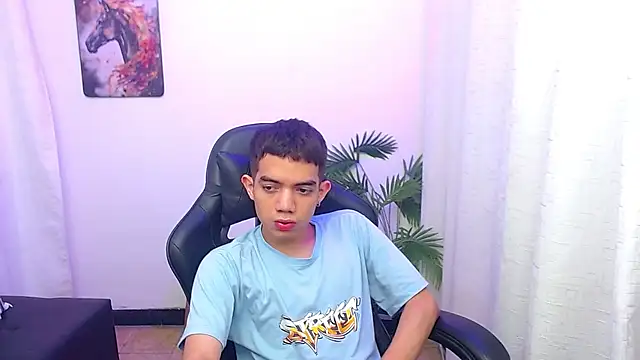 leandrocum18 Webcam-Show