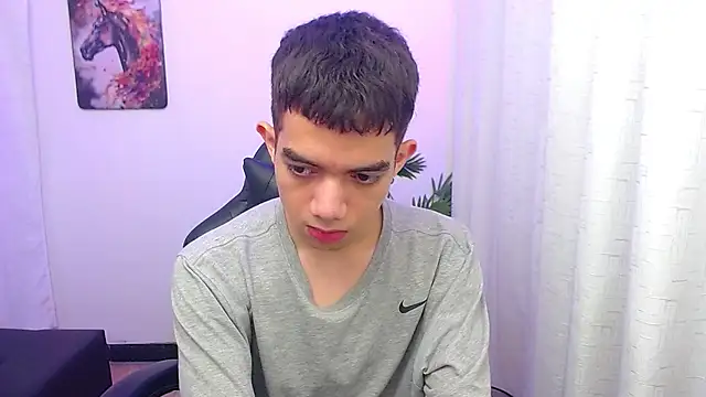 leandrocum18 Webcam-Show